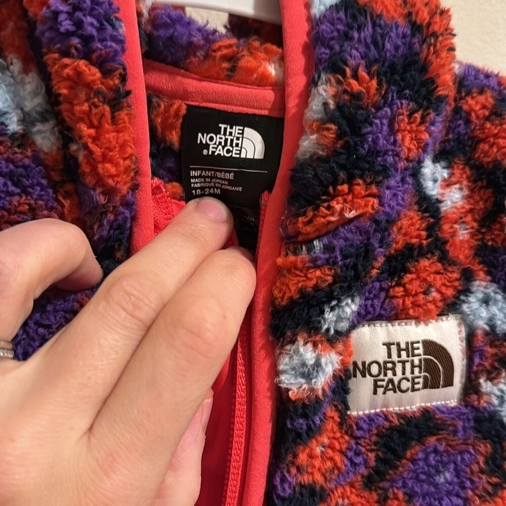 Pink The North Face Campshire Onepiece - Infants 18-24 months‎ hooded